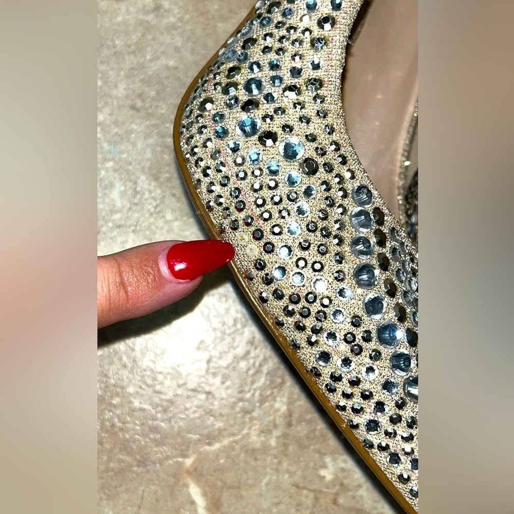 Gianni Bini Zebbi Jeweled Pointed Toe Stiletto Bridal Heels, Size 7.5M - Picture 8 of 14